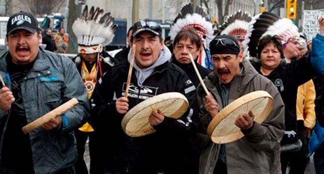 Indigenous Canadians must embrace the future, not dwell on the past